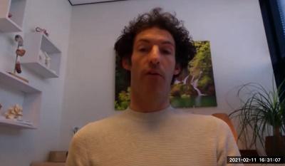 De Theorist ditmoetstoppen